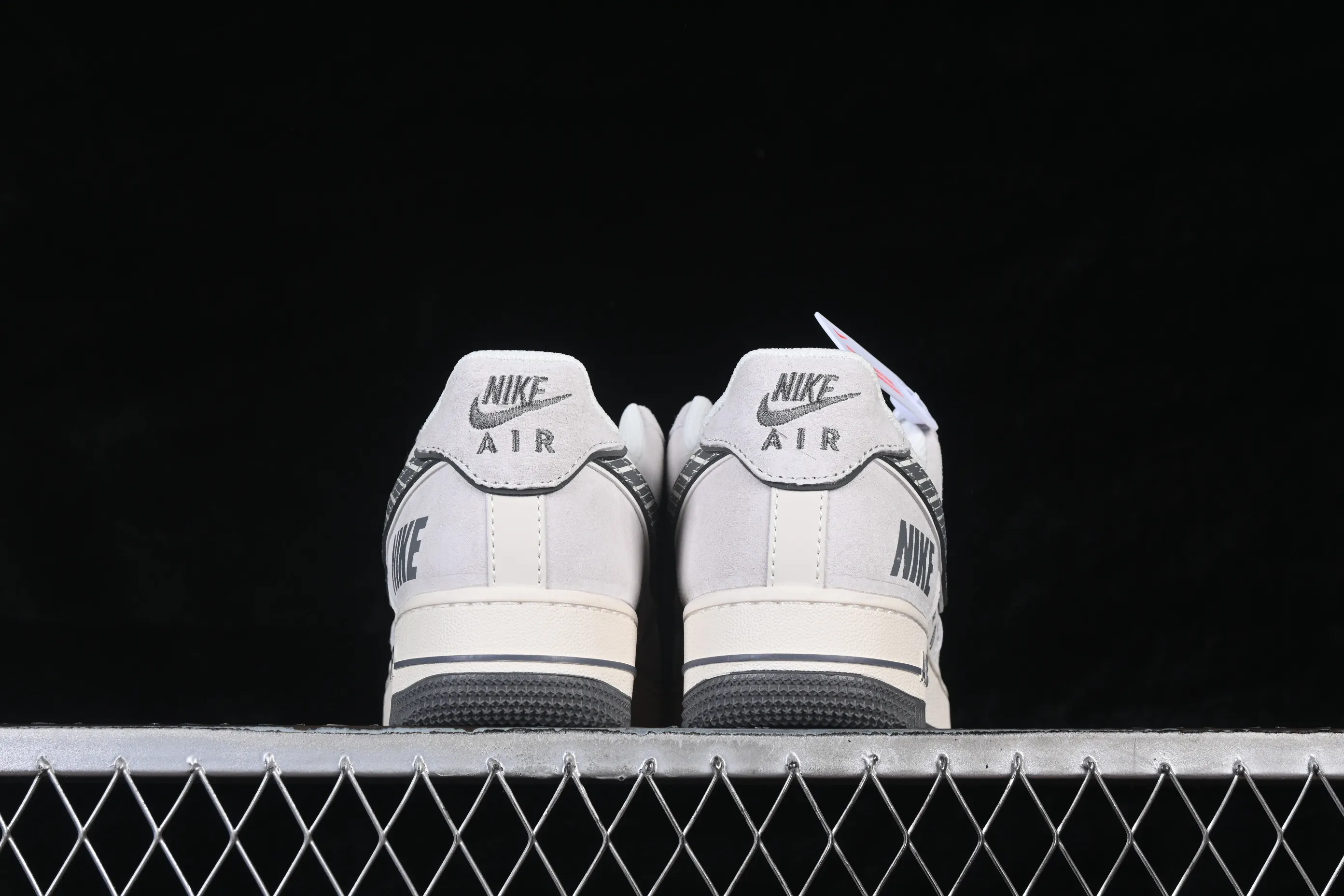 All categories Nk Air Force 1 Air Force series Nk Air Force 1 Low Air Force low-top Nike Air Force 1'07 Low Mihuizhuba leather Air Force 1 low-top casual sneakers JP8028-071